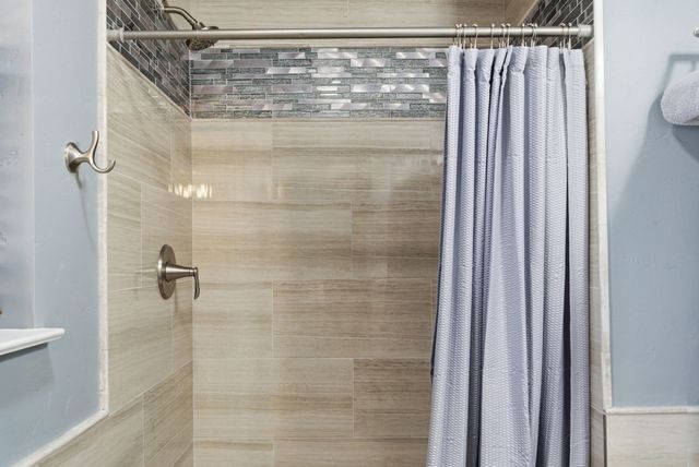 111 Mustang, Graham, TX 76450