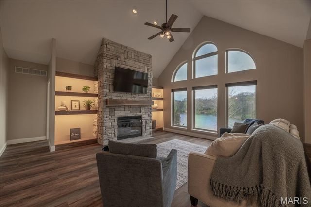 890 Silver Fox Ridge Drive, Innsbrook, MO 63390