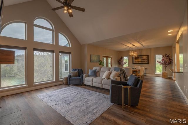 890 Silver Fox Ridge Drive, Innsbrook, MO 63390