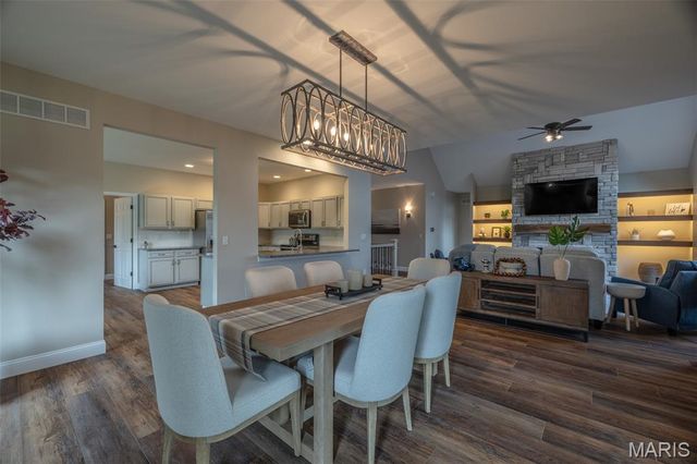 890 Silver Fox Ridge Drive, Innsbrook, MO 63390