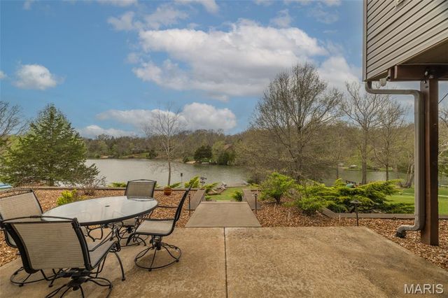 890 Silver Fox Ridge Drive, Innsbrook, MO 63390