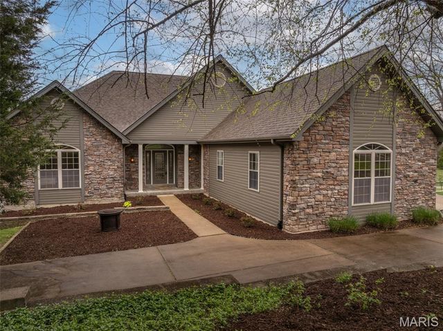 890 Silver Fox Ridge Drive, Innsbrook, MO 63390
