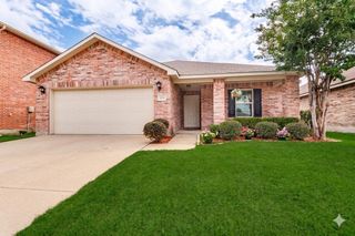 9010 Cloudveil Drive, Arlington, TX 76002