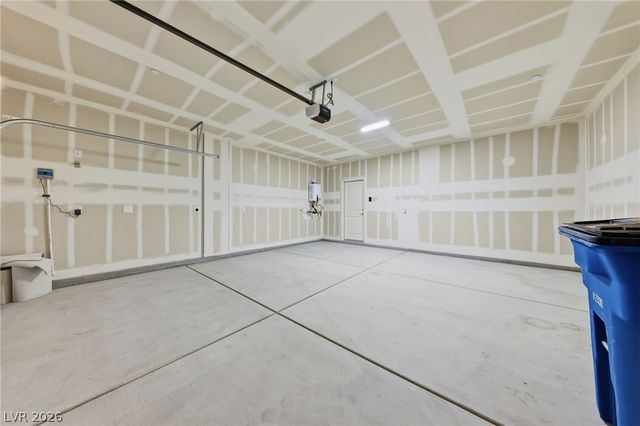 534 Red Lovebird Avenue, Henderson, NV 89011