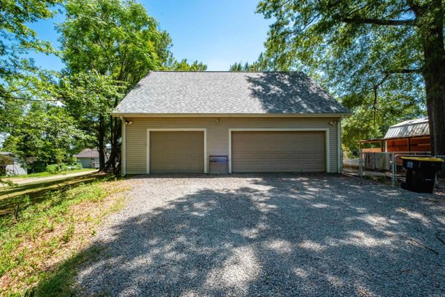 48 Lakeshore Drive, Conway, AR 72032