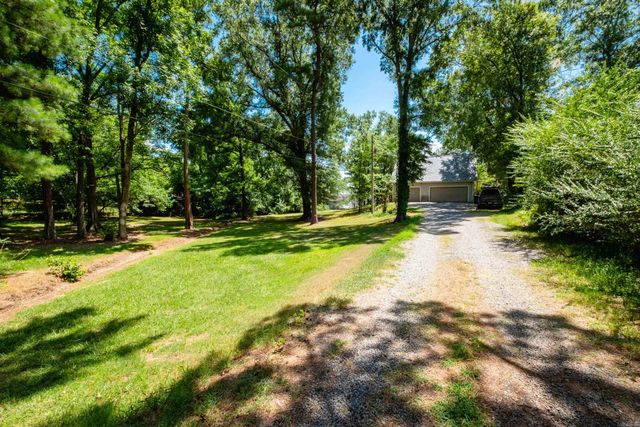 48 Lakeshore Drive, Conway, AR 72032