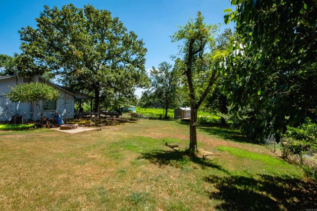 48 Lakeshore Drive, Conway, AR 72032