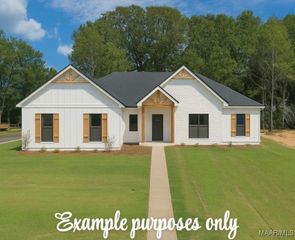 34 Lorie Lee Loop, Deatsville, AL 36022