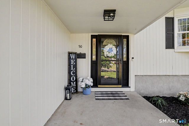 50 Stage Coach Lane, Newington, CT 06111