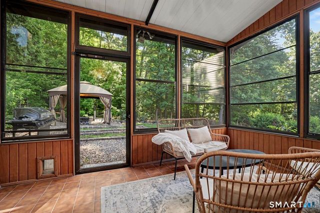 50 Stage Coach Lane, Newington, CT 06111