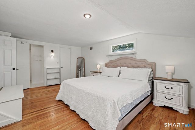 50 Stage Coach Lane, Newington, CT 06111