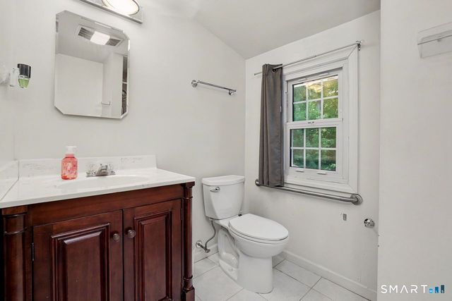 50 Stage Coach Lane, Newington, CT 06111