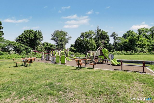 50 Stage Coach Lane, Newington, CT 06111