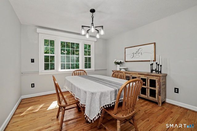 50 Stage Coach Lane, Newington, CT 06111