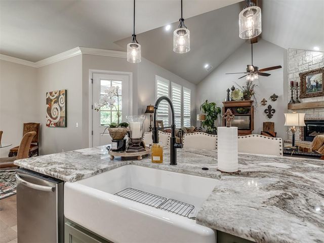 1055 Lucas Way, Newcastle, OK 73065