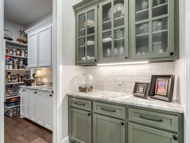 1055 Lucas Way, Newcastle, OK 73065