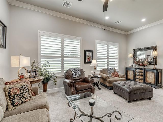 1055 Lucas Way, Newcastle, OK 73065