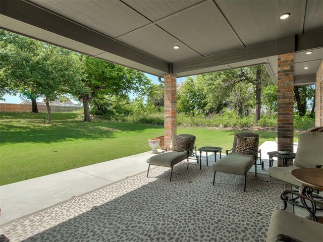 1055 Lucas Way, Newcastle, OK 73065