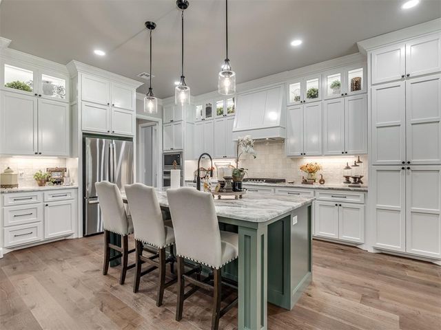 1055 Lucas Way, Newcastle, OK 73065