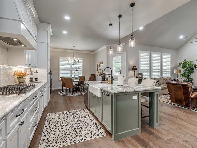 1055 Lucas Way, Newcastle, OK 73065