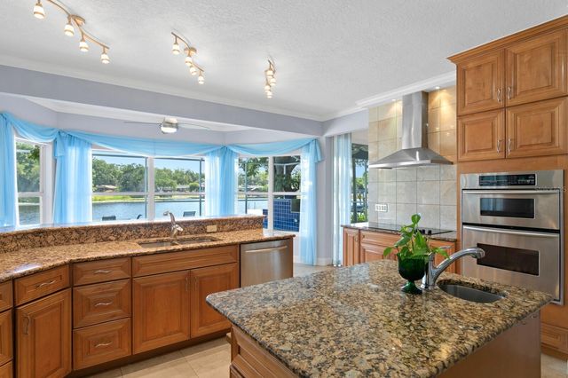 13548 LAKE MAGDALENE DRIVE, Tampa, FL 33613