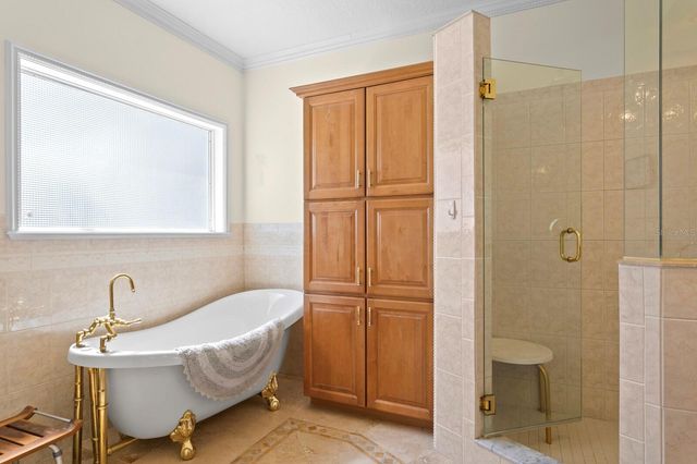 13548 LAKE MAGDALENE DRIVE, Tampa, FL 33613