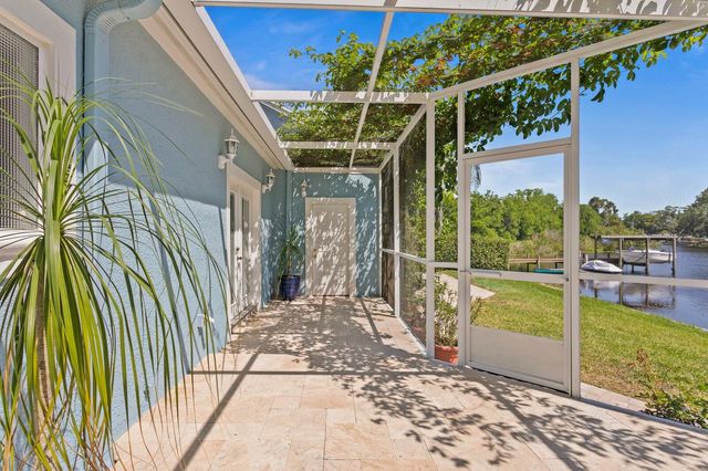 13548 LAKE MAGDALENE DRIVE, Tampa, FL 33613