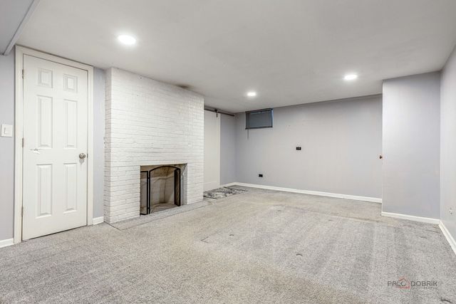 1195 Jeanette Street, Des Plaines, IL 60016