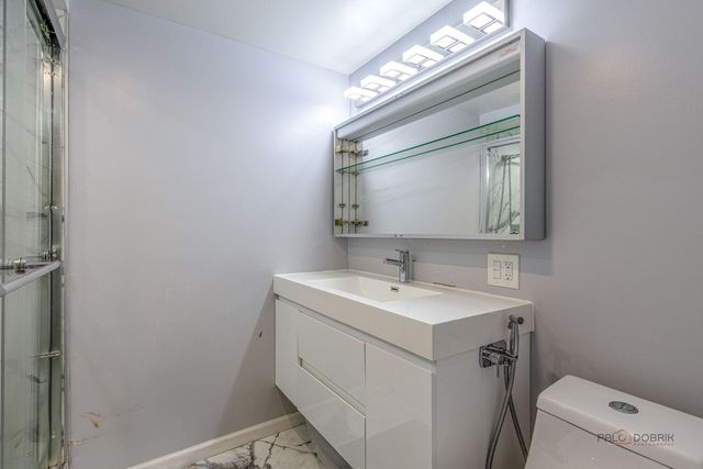 1195 Jeanette Street, Des Plaines, IL 60016