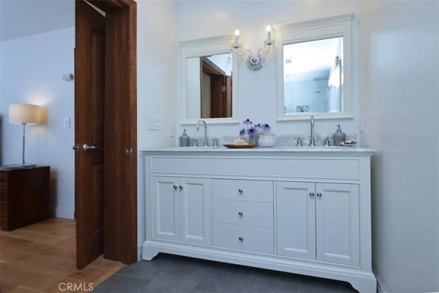 15128 Valley Vista Boulevard, Sherman Oaks, CA 91403