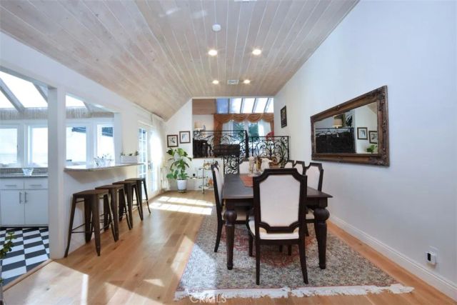 15128 Valley Vista Boulevard, Sherman Oaks, CA 91403