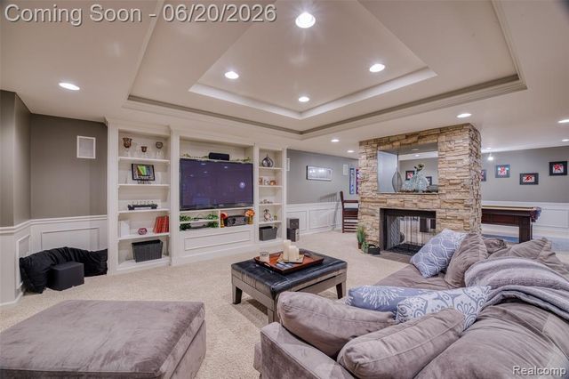 1306 Legacy Court, Canton, MI 48187