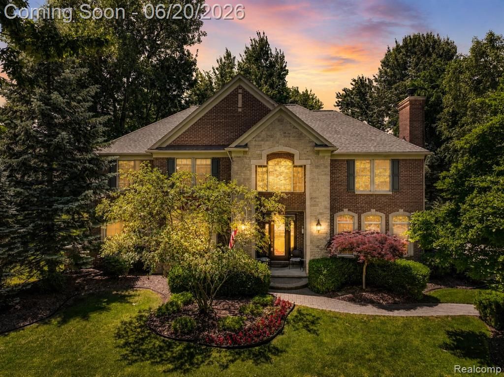 1306 Legacy Court, Canton, MI 48187