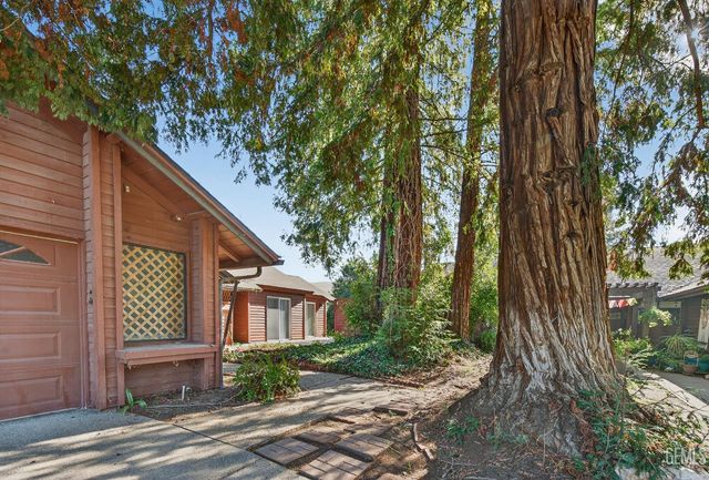 12110 Backdrop Court, Bakersfield, CA 93306
