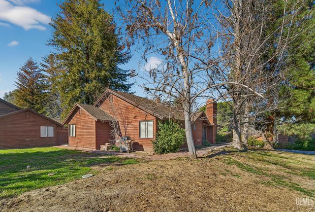 12110 Backdrop Court, Bakersfield, CA 93306