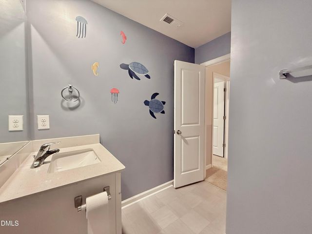 2014 Summer Walk Drive, Mebane, NC 27302