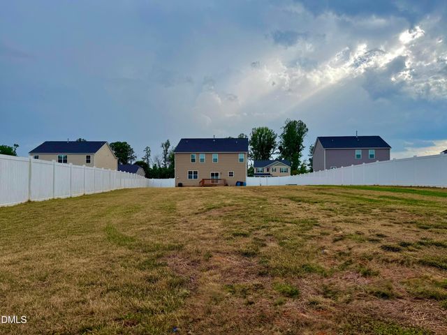 2014 Summer Walk Drive, Mebane, NC 27302