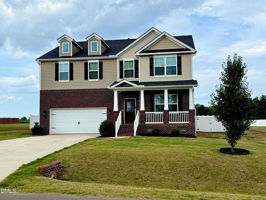 2014 Summer Walk Drive, Mebane, NC 27302