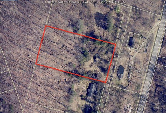 225 Pine Street, Charleston, WV 25311