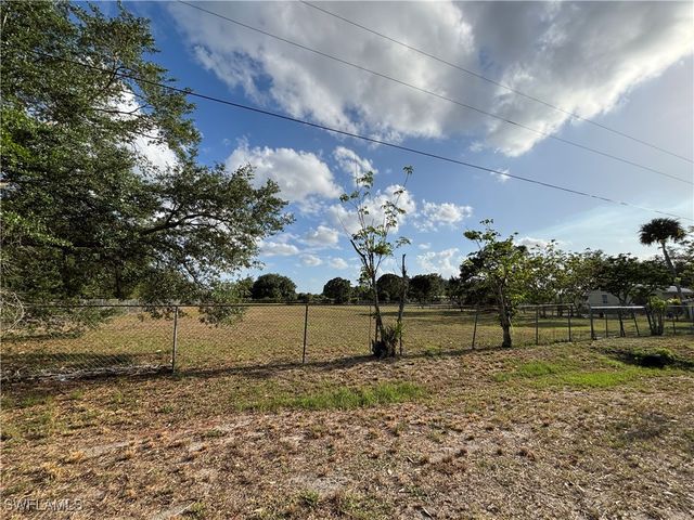 284 Avenida Del, Clewiston, FL 33440