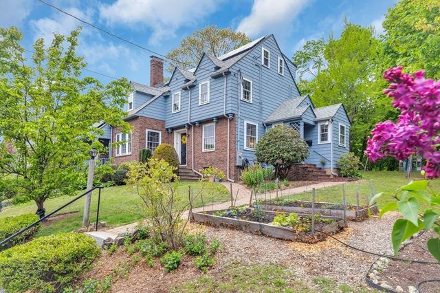 89 Churchill Avenue, Arlington, MA 02476