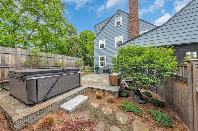 89 Churchill Avenue, Arlington, MA 02476