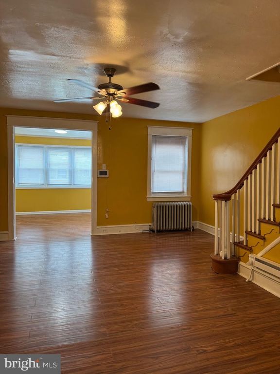 2005 S REDFIELD ST, Philadelphia, PA 19143
