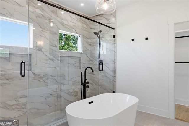 5746 Avalon Commons Way, Clermont, GA 30527