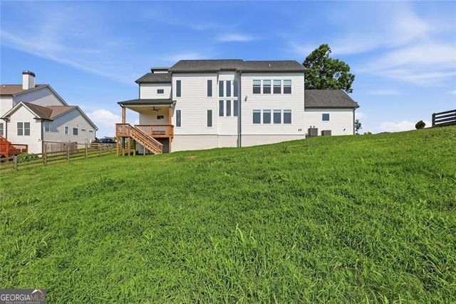 5746 Avalon Commons Way, Clermont, GA 30527