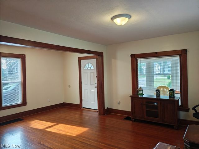 914 W 50th Street, Ashtabula, OH 44004