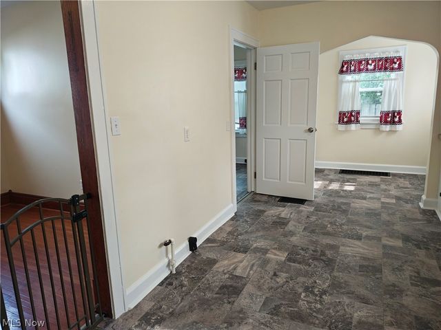 914 W 50th Street, Ashtabula, OH 44004