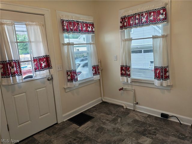 914 W 50th Street, Ashtabula, OH 44004