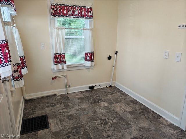 914 W 50th Street, Ashtabula, OH 44004