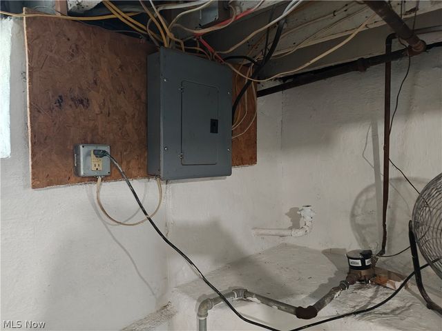 914 W 50th Street, Ashtabula, OH 44004